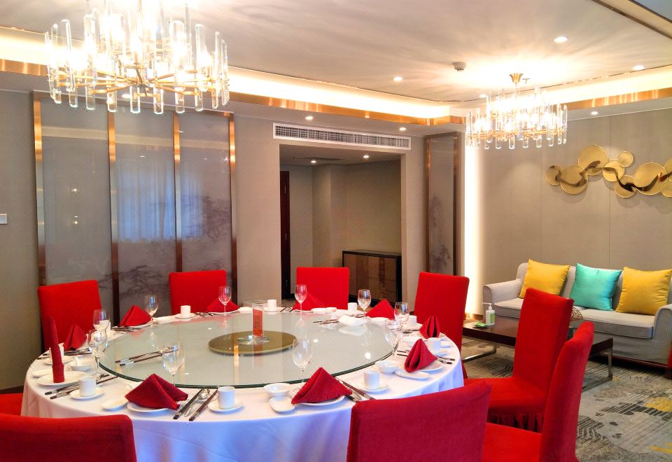 4. 웨스턴 에어포트..