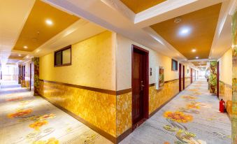 Chengzhong Shimao Hotel