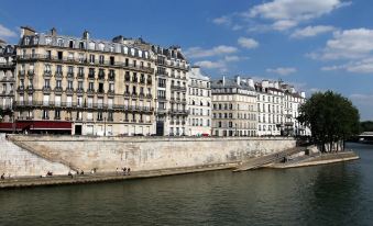 Hôtel des Deux-Iles - Notre-Dame