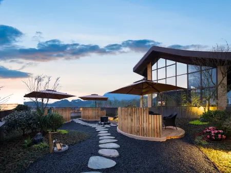 Emeishan Gelaiya Resort