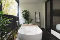 Lloyd's Inn Bali - balcony