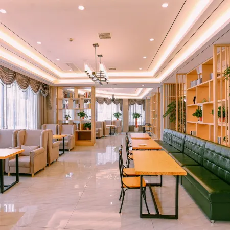 Qingmu Platinum Hotel (Ma'anshan Normal College Mengniu Industrial Park)