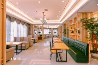 Qingmu Platinum Hotel (Ma'anshan Normal College Mengniu Industrial Park)