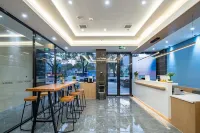 EZBoomtel Hotel (Ningbo Cixi Yintai Municipal Government)