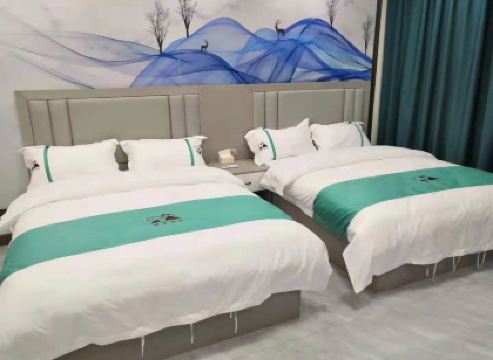 Huangping Green Island Hotel