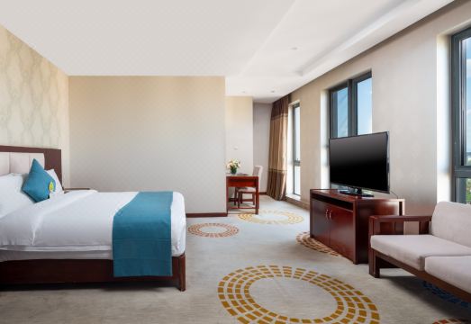 3. 푸용 유롱 호텔..