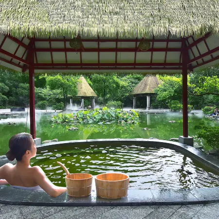 Xinfeng Utop Spring Primeval Forest Resorts