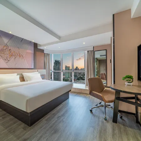 iu hotel (Chongqing Guanyin Bridge Pedestrian Street Metro Station) Отели рядом с достопримечательностью «Чунцинский детский парк»