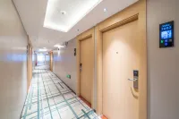 Yicheng Collection Hotel (Nanning Wuyi Overpass Subway Station Jiangnan Wanda Plaza)