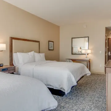 Hampton Inn & Suites Los Angeles - Glendale