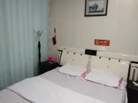 Yuzhong Hotel - 2-Star