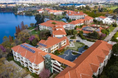 建國ヒドゥンホテル(昆明滇池海埂公園) 滇池風景区のホテル