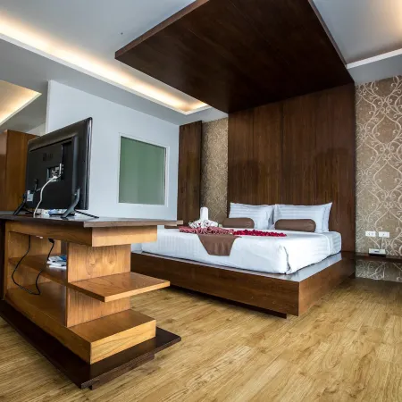 Phi Phi Cliff Beach Resort
