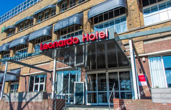 佈雷達市中心萊昂納多酒店