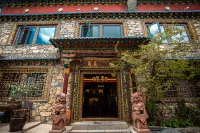 Shangri-La Yueye Boutique B&B Hôtels à : Shangri-La