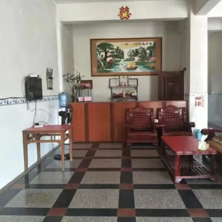 Xingan Zhanqian Hotel
