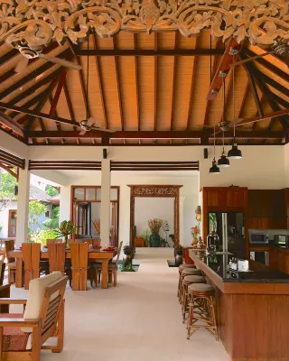 Baan Pinya Chic Three Bedroom Pool Villa Hotels in 
