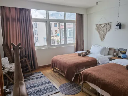 sanbuqucoffeebnb Отели в г. Нюинтри