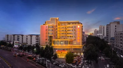 Vienna 3 Best Hotel (Shangqiu High - speed Railway Station Zheng Hong Hui Branch) Hotels in Liangyuan District