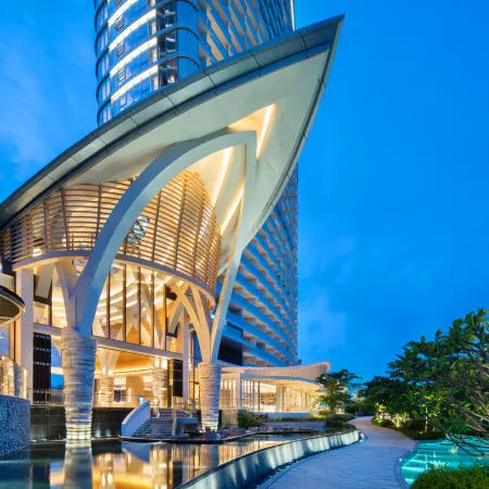 Silver Sands Hotel By RìChū