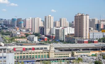 Bilin Theme Hotel (Taiyuan Liuxiang Railway Station)