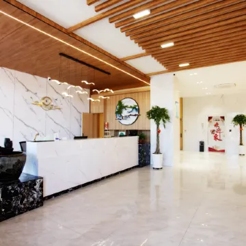 ORANGE HOTEL