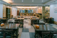 Qingmu Platinum Hotel (Ma'anshan He County Zhengpugang)