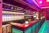 Guizhounese Academy Hotel - Baarit