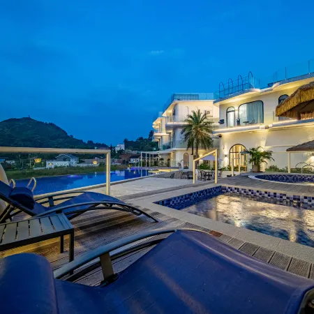 Lanyue Xingyu · Pinyue Butterfly Valley · Floral Boutique Stay