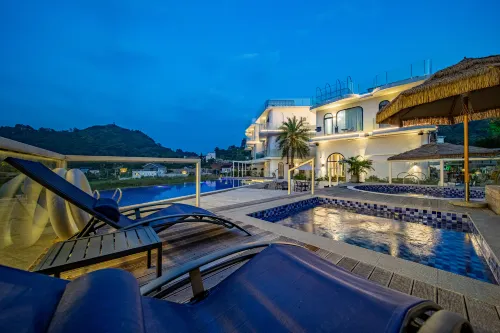 Pinyue Butterfly Valley Boutique Homestay (Shaoguan Ruyuan Branch) 루위안 호텔