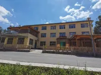 Lingchuan Changhong Farm Stay - parkir