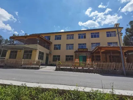 Lingchuan Changhong Farm Stay Отели в г. Линчуань