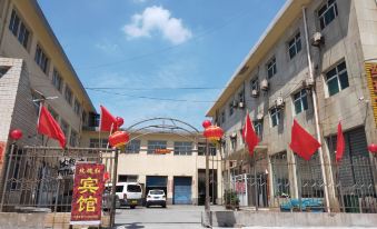 Red Rose Hotel