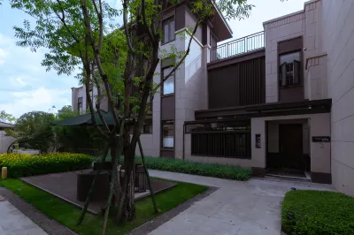 Tengchong ZhuJuan Resort  Hotel Hotels near Qushi Passenger Transport Terminal