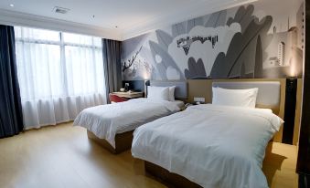Junyi Hotel (Huangshi Yingbin Avenue Wanda)