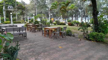 Victory View Rayong Beach Отели рядом с достопримечательностью «Mae Ram Phueng Beach»