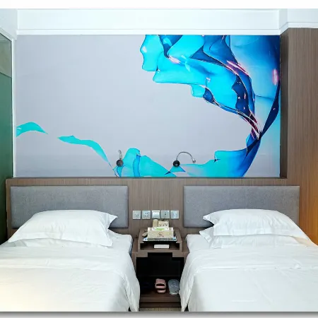 Pristine Hotel