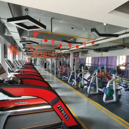 Beiman Hotel (Wuzhou Wanhui Plaza, yingshang High-speed Railway Station)