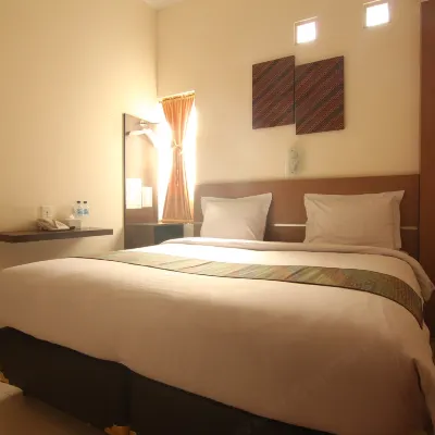 Hotel Pules Hotels near Lempuyangan Station