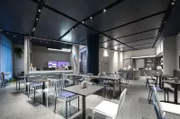 Atour X Hotel Zhuji Binjiang Road Sports Park