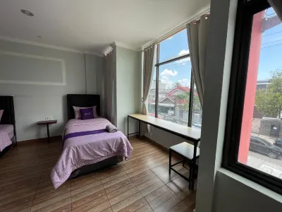 Take Guesthouse 2 Hotel dekat Minimarket Sukses