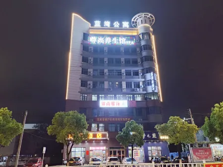 Lanwan Apartment in Dingnan County Отели в г. Динань