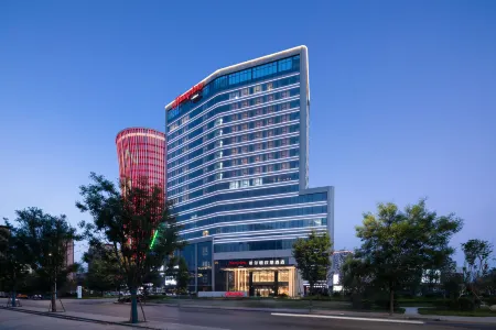 Hampton by Hilton Yoncgheng Отели рядом с достопримечательностью «Fuzi Mountain Scenic Area»