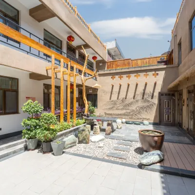 Jiayu Guanxiyu Inn (Mingjiahui Branch) Hotels near The Great Wall pier