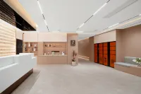 Fairyland Hotel (Liupanshui High-speed Railway Station People's Square)