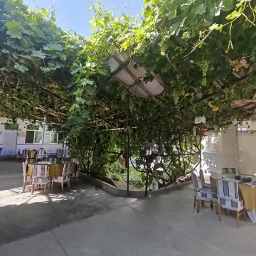 Huanghe Shilin Cuifang Farm Courtyard