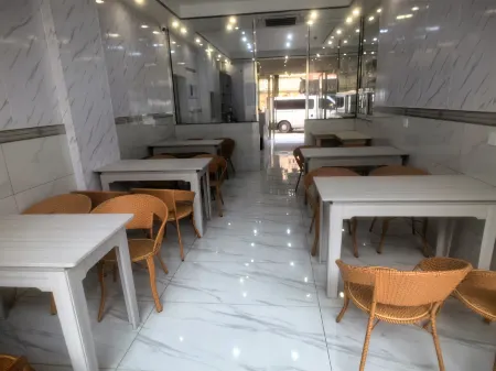 Yue er zhu ti jiu dian Отели рядом с достопримечательностью «Mifengyan Viewing Point»