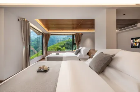 Go to see the mountain dwellers (Longji Jinkeng terraced shop) Отели рядом с достопримечательностью «Golden Buddha Peak View Point»