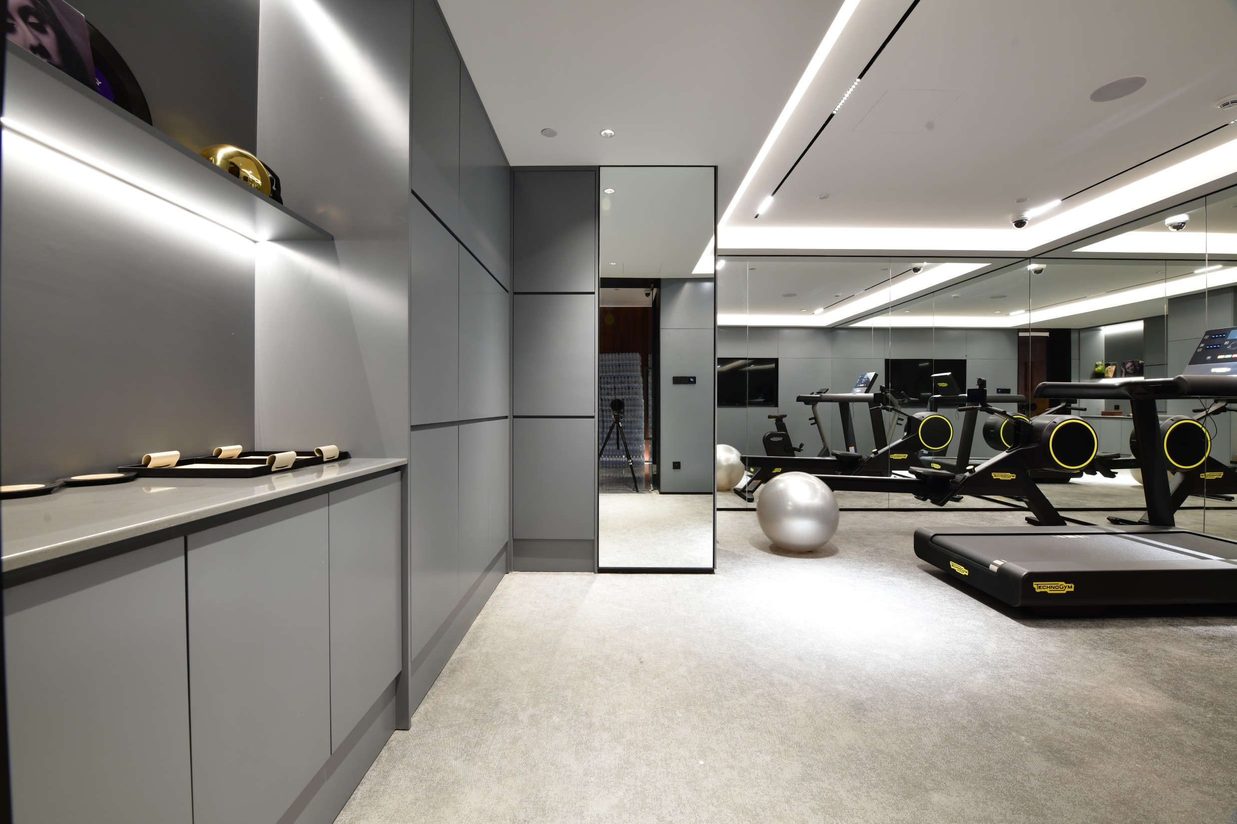 IntercityHotel Shanghai South Xizang RoadOver view