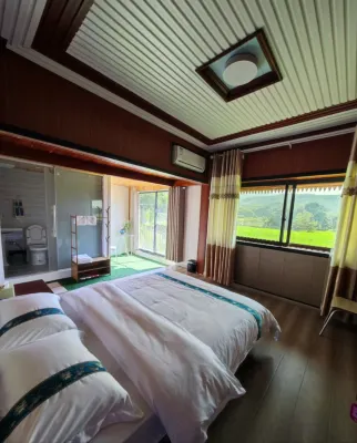 Menghai Yingrui Daixiangqing Homestay Hotels near Daluo Go-Ya Shopping Centre